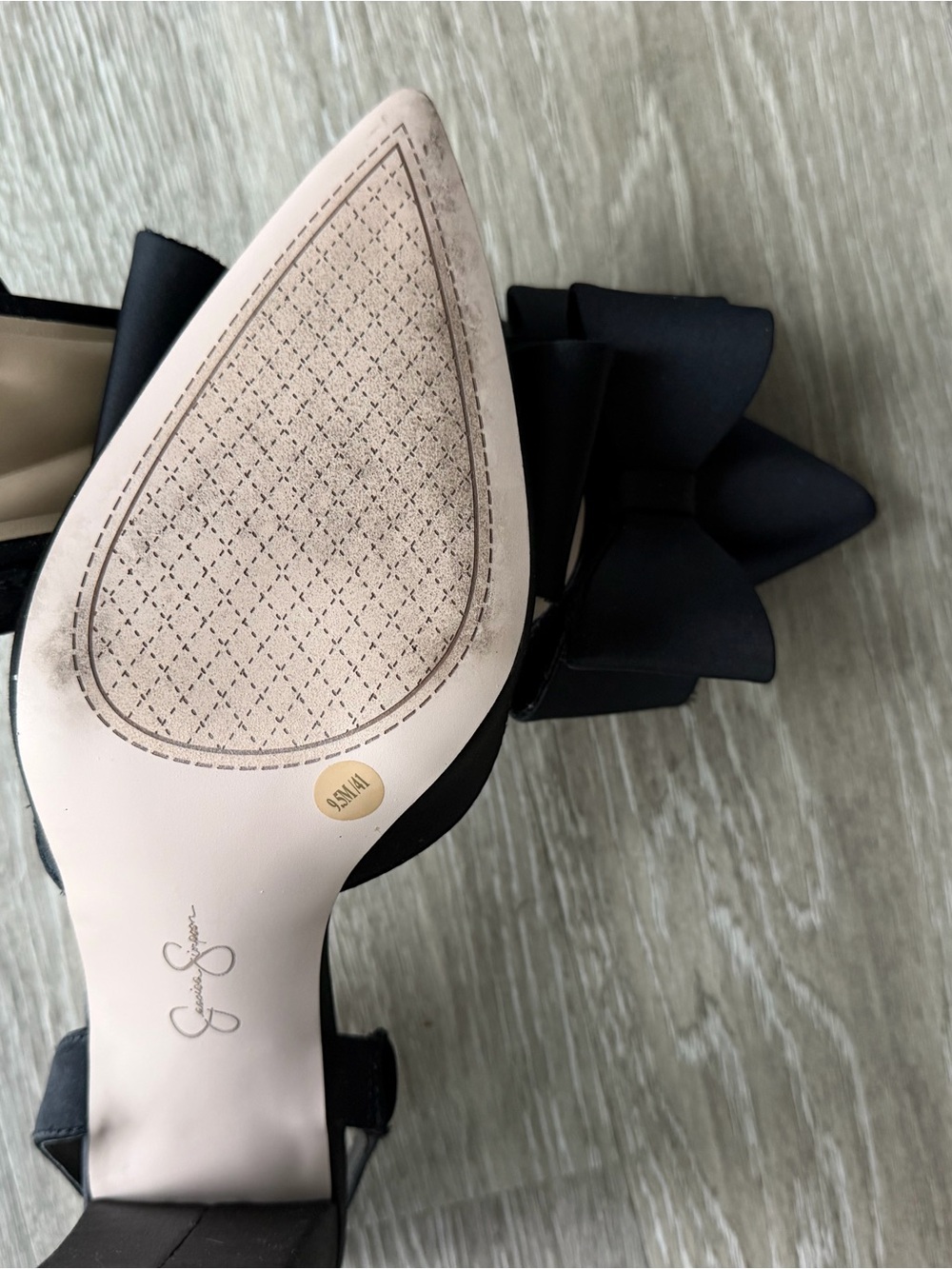 Jessica Simpson Black Pointed Slingback Heels with Bow Accent - Picture 3 of 3